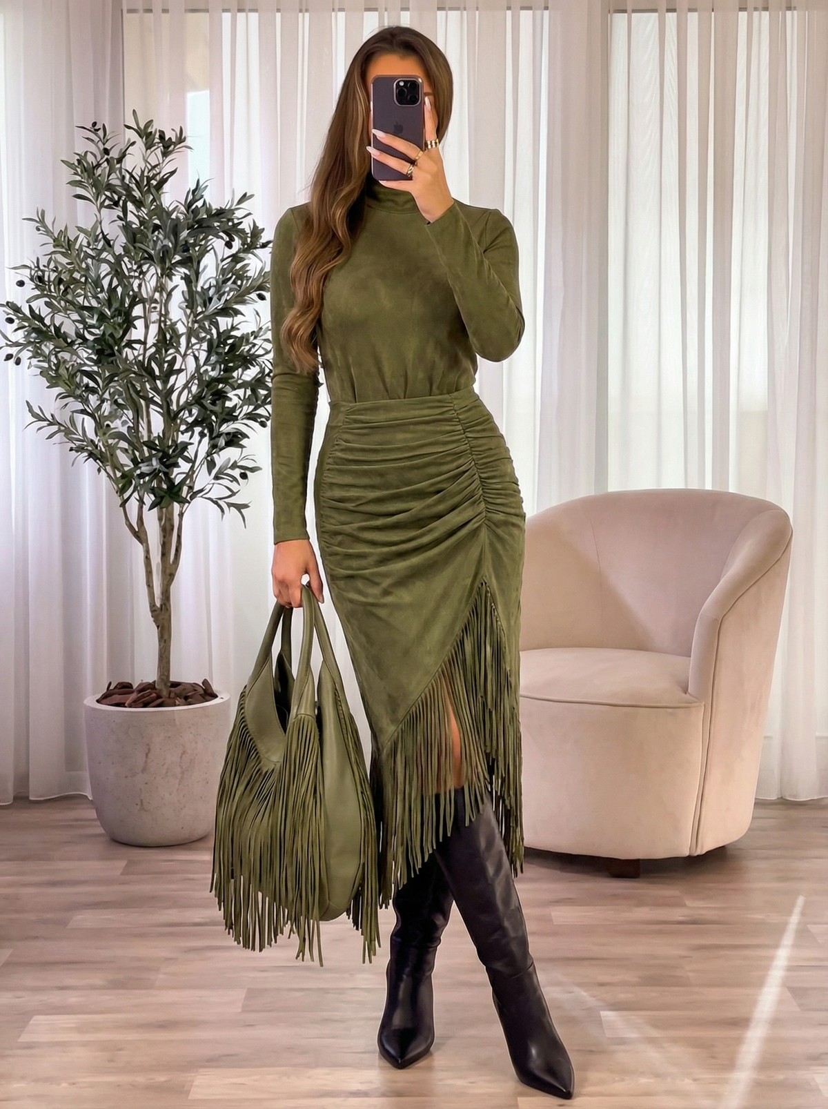 Soléna – Ruched fringe detail – Midi dress